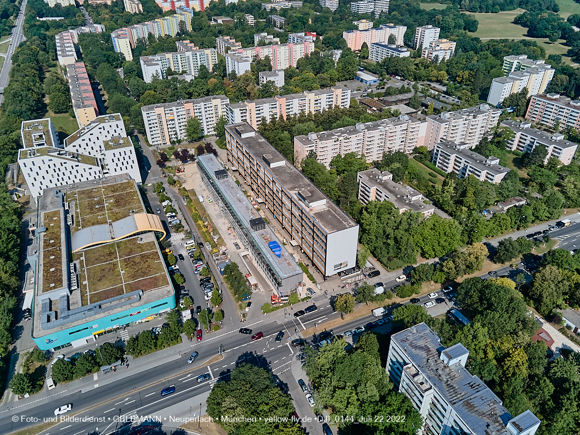 22.07.2022 - Plettzentrum und Montessori Schule in Neuperlach